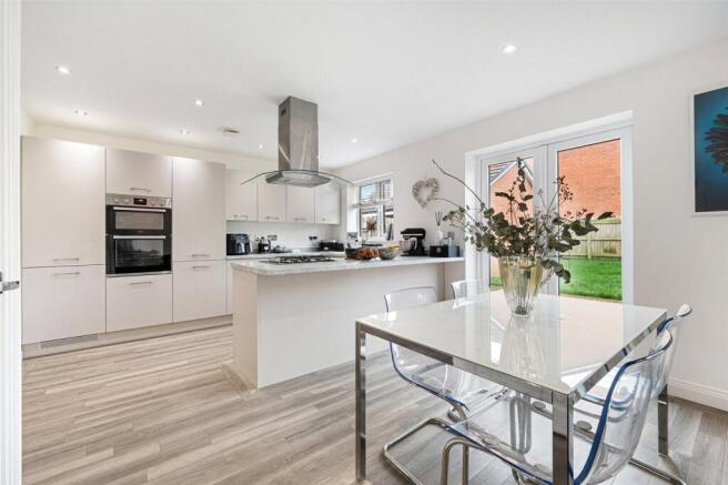 Living Kitchen A