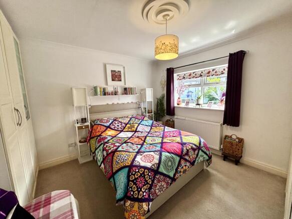 3 bed Semi-Detached for sale Image 11