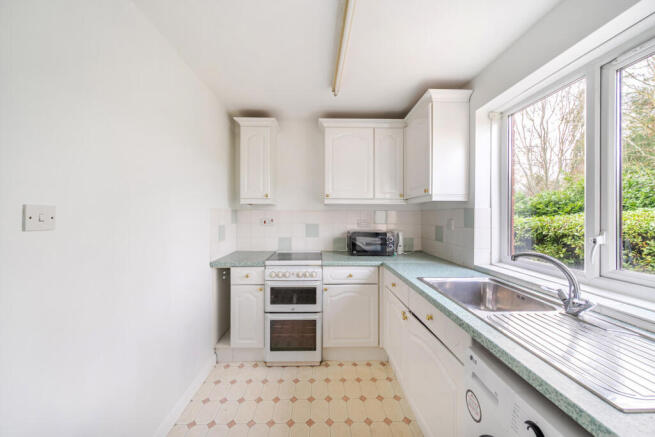 1381712-13-691c46...