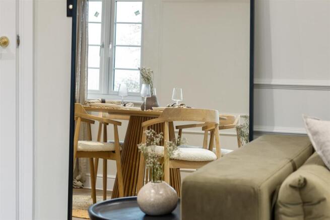 4HighamRd-ShowFlatWeb25.jpg