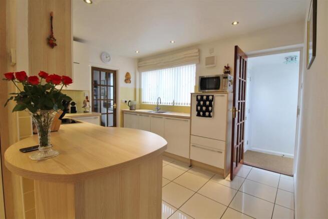 Kitchen/Dining Area