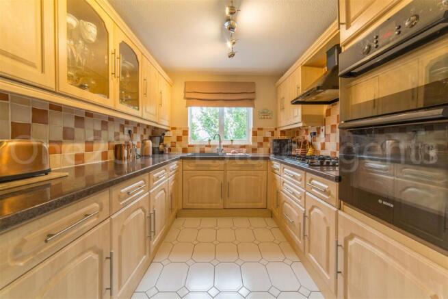 65 Oaklands View-20.jpg