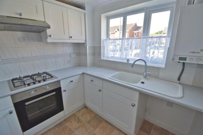Kitchen 1.jpg