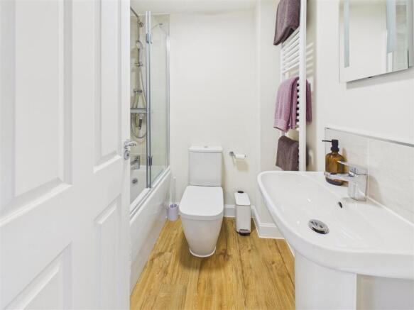 2 bed Semi-Detached for sale Image 9
