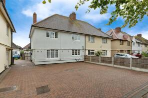 64, Stephenson Avenue, Tilbury RM18 8XD