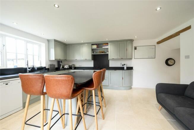 Kitchen/Breakfast