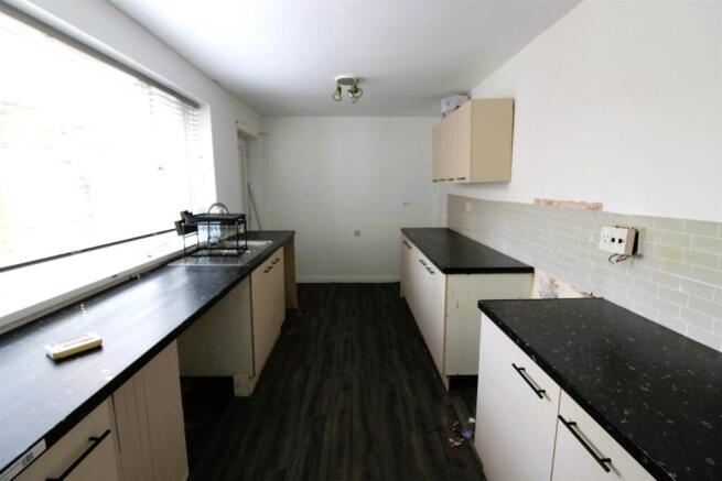 3 bed End of Terrace for sale Image 3