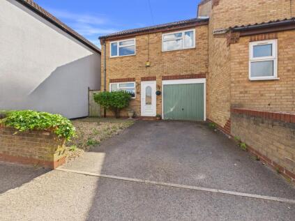 Main Street, Farcet, PE7