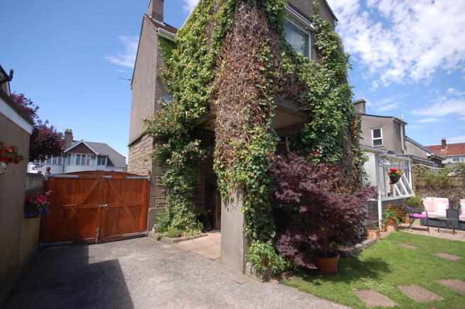 Photo 29