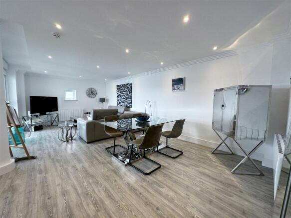 Living Room: