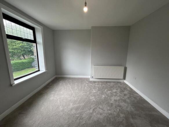 2 bed Terraced to rent Image 8