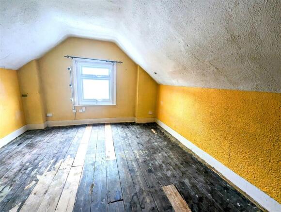 attic bedroom