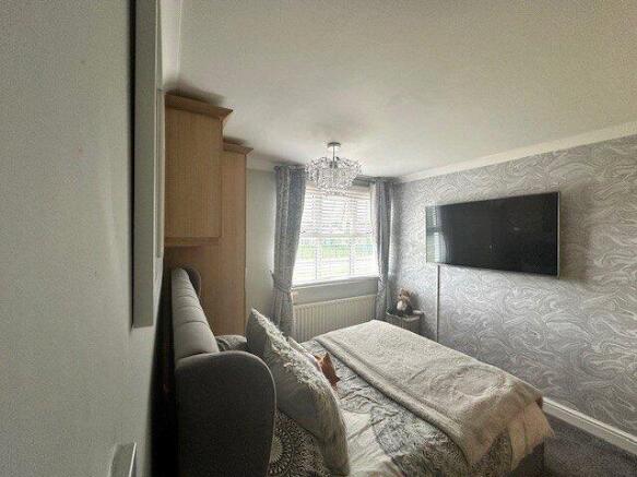 3 bed Terraced for sale Image 8