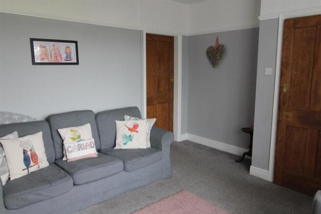 Lounge #2.JPG