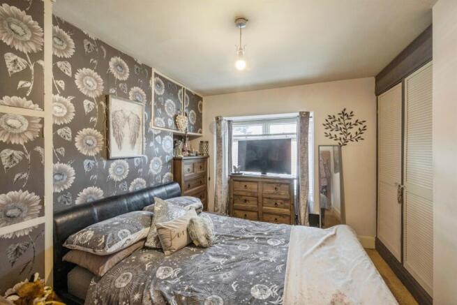 2 bed Terraced for sale Image 7
