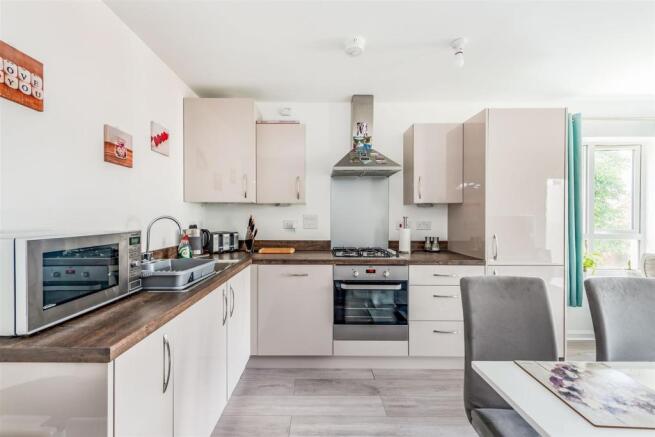 Open Plan Living Room/Kitchen