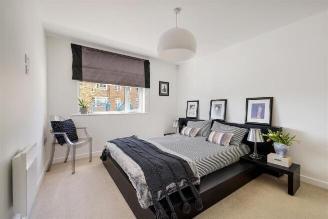 Coleman Fields, N1 11