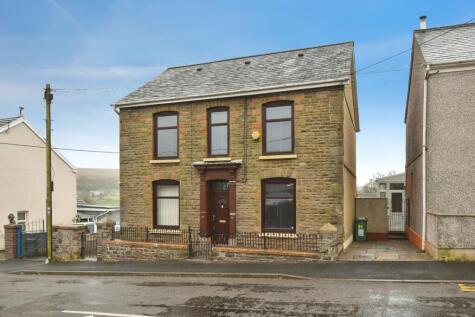 Cwmgarw Road, Upper Brynamman, Ammanford, Carmarthenshire, SA18