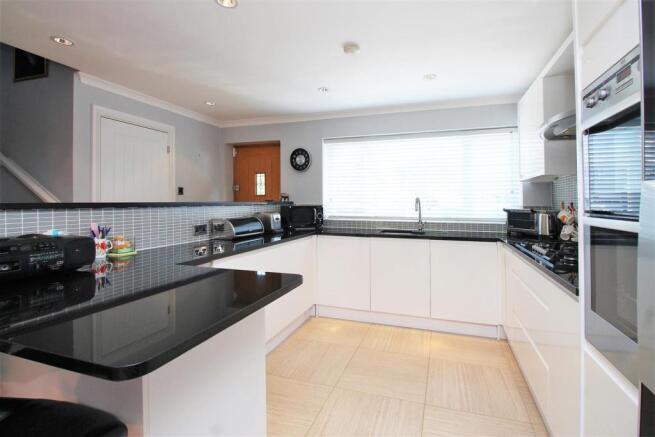 Kitchen/Breakfast Room