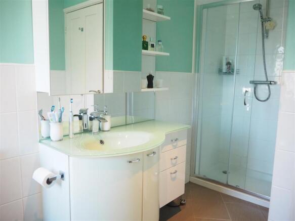 Four-Piece Bathroom 783