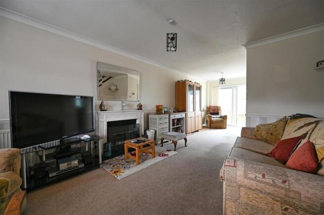 Lounge / Dining Room