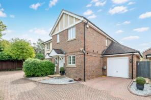 7, Anmer Close, Tadworth KT20 5FF