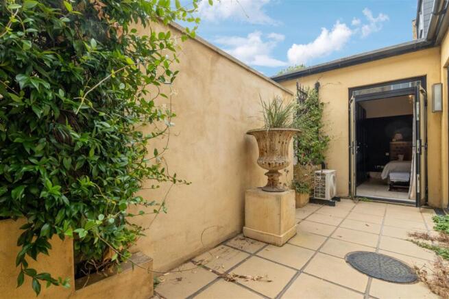 Chiswick Lane, W4 - FOR SALE