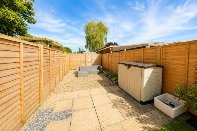 2 bed Terraced for sale Image 12