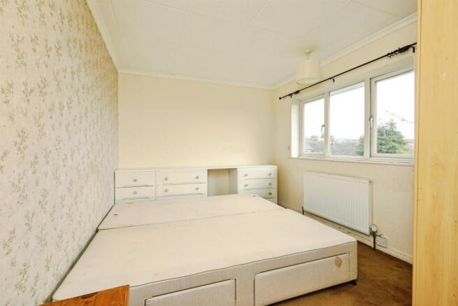 3 bed Semi-Detached for sale Image 11