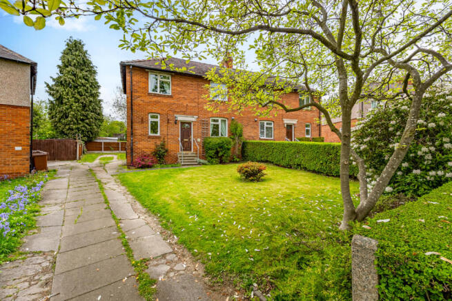 3-bed semi-detached on Haselden Road, Wakefield, WF2, £140,000