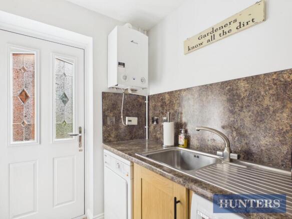 4 bed Detached for sale Image 9