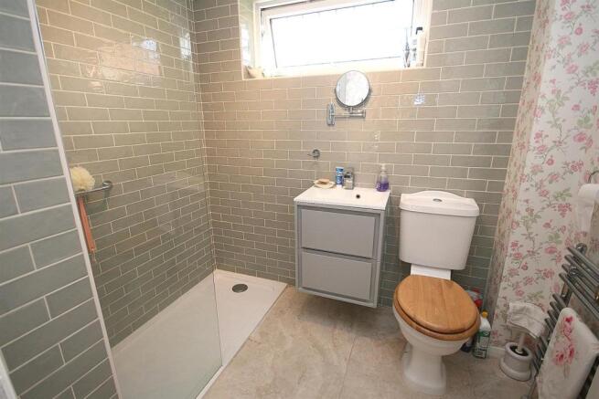 Shower Room.