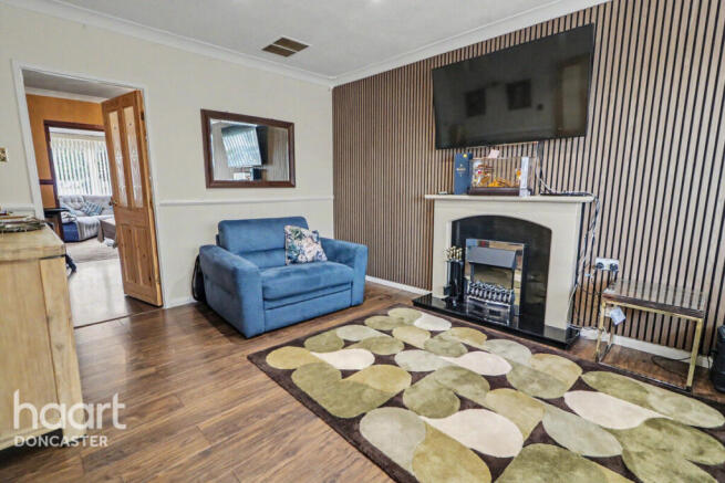 3 bed Semi-Detached for sale Image 7