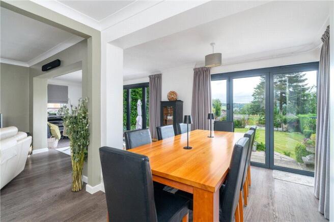 4 bed Detached for sale Image 7