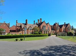 7 The Manor House, Summers Place, Stane Street, Billingshurst RH14 9GN