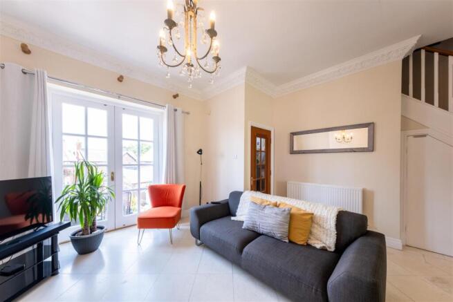7 Chestnut Court-013.jpg