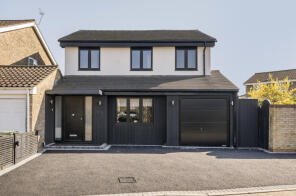 2, Greenacres Close, Orpington BR6 7TS