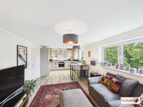 Kitchen / Breakfast / Lounge