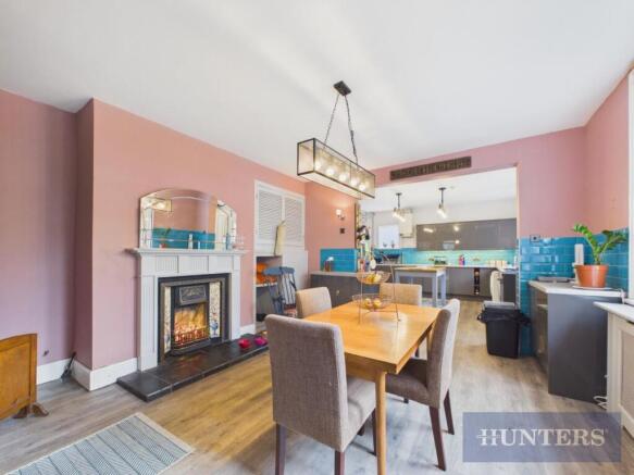 6 bed Semi-Detached for sale Image 8