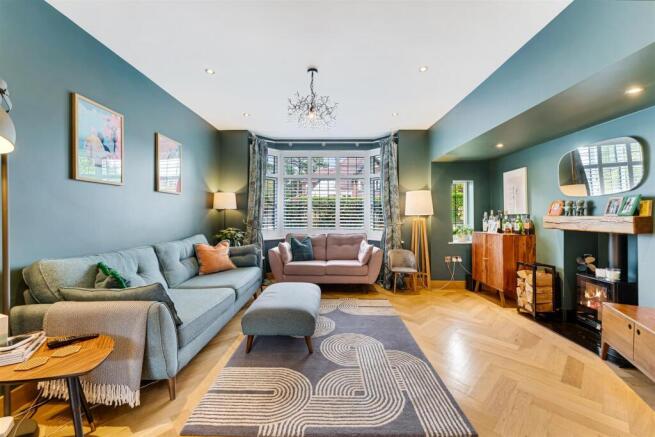 4 Fairbourne Drive-22.jpg