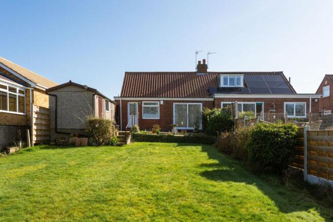 2 bed Semi-Detached Bungalow for sale Image 11