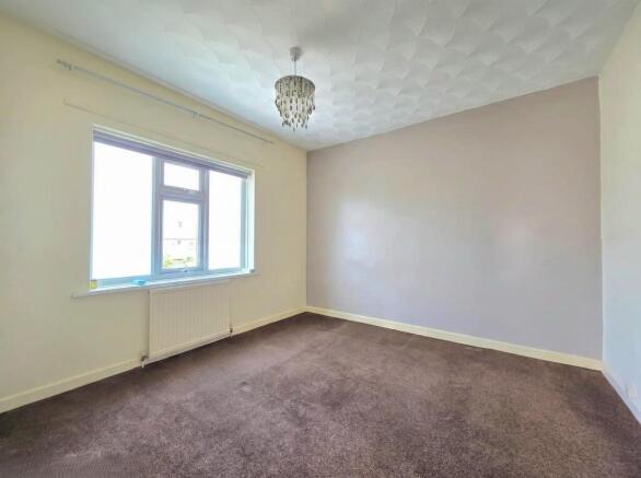 3 bed Semi-Detached to rent Image 7