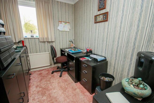 Bedroom 4.jpg
