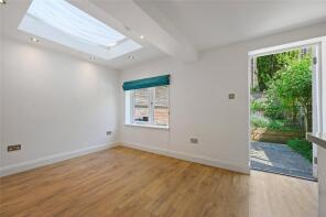 Flat A Basement, 64, Cathnor Road, London W12 9JA
