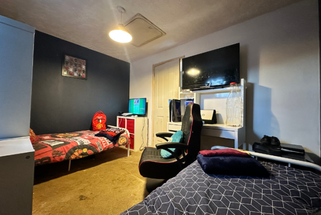 Photo 9