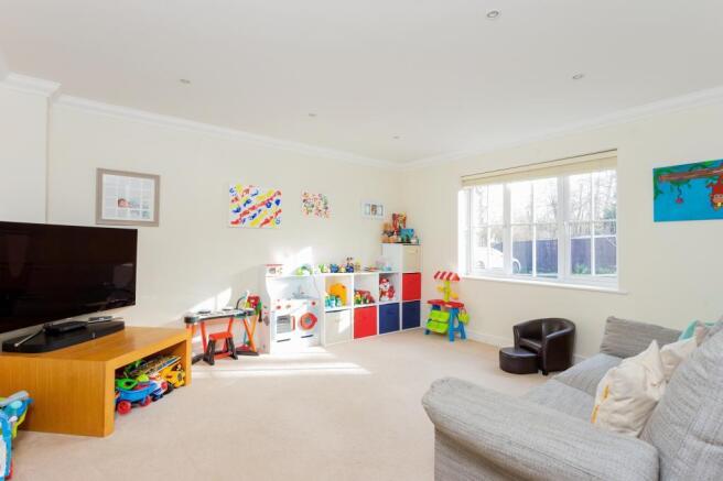 Family Room 1.jpg