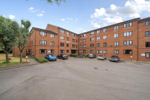 Flat 27, 19 The Greenwoods, Sherwood Road, Harrow HA2 8DW