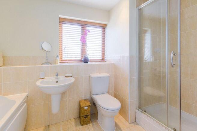 En-suite to Ma...