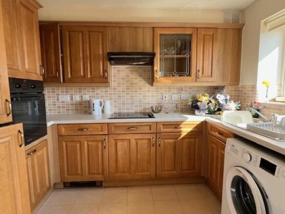 q-G3No-YcUKg0282P...