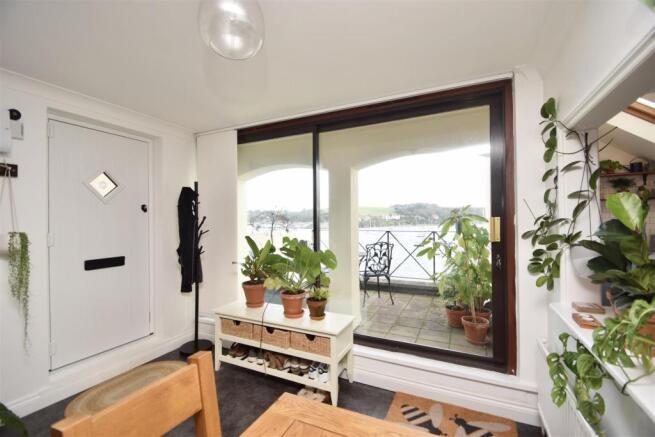 THE ACCOMMODATION COMPRISES